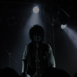 「Knock on」Live at Redbox