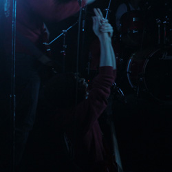 「あぁ、手が！手がぁぁ！」（MC中に起きた悲劇：茶番）