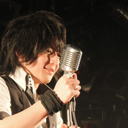 やっぱりマイクのが似合う准さん